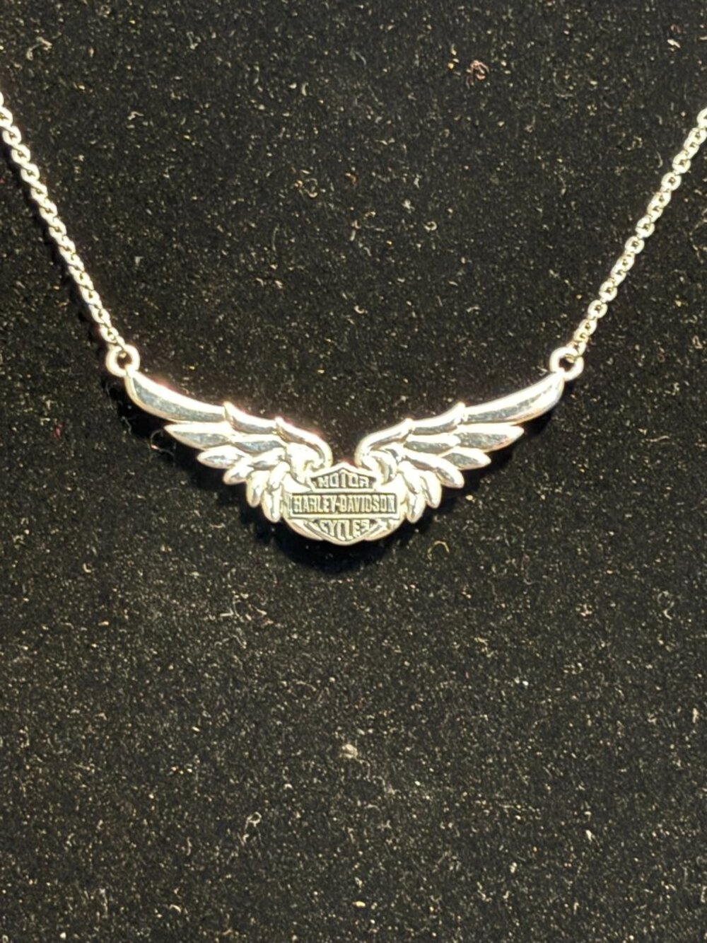 HARLEY DAVIDSON DOUBLE WING BAR & SHIELD NECKLACE